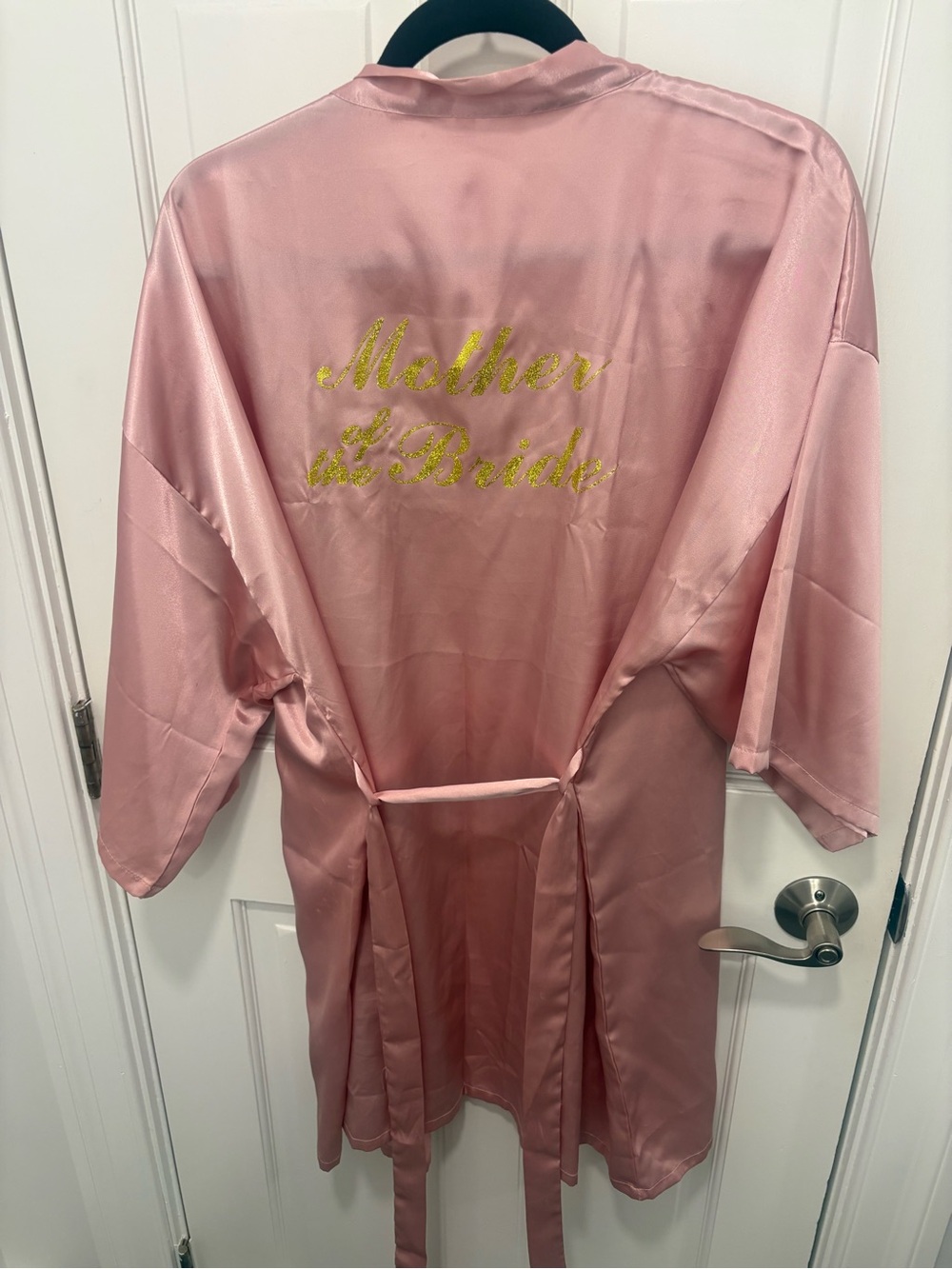 🌸 Mother of the Bride Satin Robe – Blush Pink & Gold